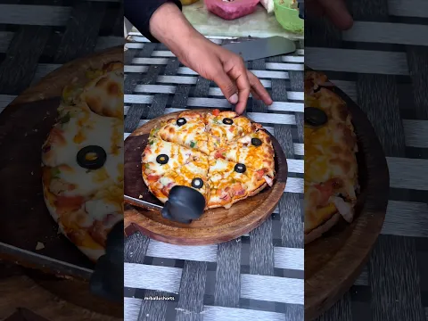 Veggie Overloaded Pizza Mini Vlog #shorts