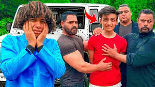 اجرت ١٠ بودى جاردات عشان يجيبو القيصر متكتف     حصل حاجه غير متوقعه   دندنها