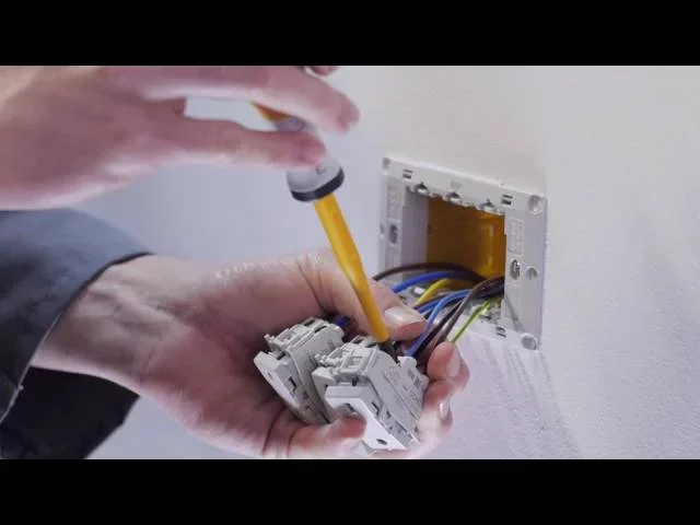 Placa frontal para interruptor/pulsador, 1 módulo, con símbolo de persianas, color Blanco mate, Modul TEM, TM11MWNT10