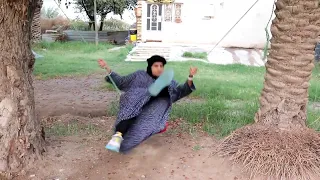 التحشيش الزين   ام العلوم وأم نعيم دندنها