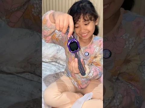 ADIK ZIZI DAPAT HADIAH KARENA MAMI TELAT JEMPUT❗️😍 #queenzhirinaldy #comedy #unboxing