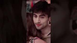 زويــا واديتــيا على اغنيتهم 