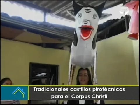 Tradicionales castillos pirotécnicos para el Corpus Christi