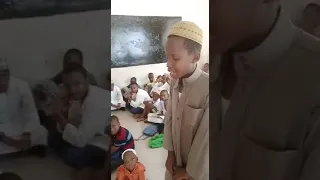 تلاوة من طفل افريقي بصوت عذب 