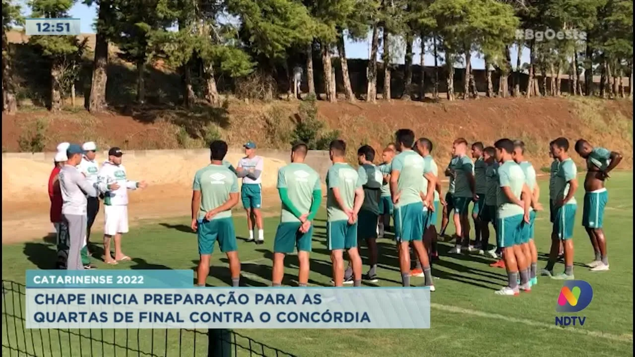 Membros de torcida organizada cobram jogadores da Chapecoense no CT da Água Amarela