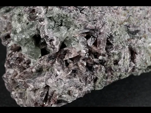 宮崎県産アキシナイト(斧石) 原石 140g｜国産天然石 通販 キラリ石