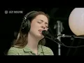 Lagu Lizzy McAlpine - Staying [Lollapalooza]