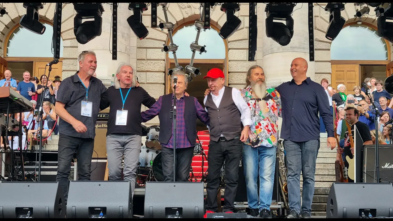 Spider Murphy Gang - Skandal im Sperrbezirk - 23.07.22 - Hofgartenfest der Bayer. Staatsregierung Spider Murphy Gang - Skandal im Sperrbezirk - 23.07.22 - Hofgartenfest der Bayer. Staatsregierung
