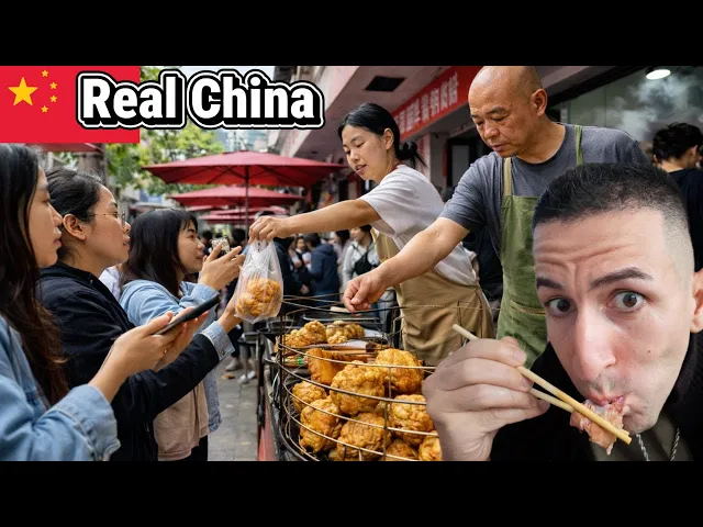 Historic Market in Wuhan, China: Dopi, Lotus Root Pork Soup, Meaty Pie, Clean and Delicious