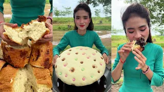 Cooking fried cake with new sauce recipe