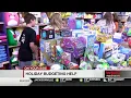 Experts weigh in on budgeting your money around the holidays
