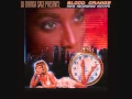 Download Lagu Blood Orange - He Doesn't Even Know That I'm Alive (feat. Solange)