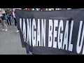 Download Lagu FSPS Beraksi - Gedung sate,Bandung - Lakukan dan Lupakan