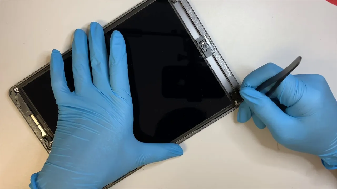 How to fix a broken iPad screen. 