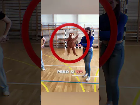 El Destino Del Humano Que Copió La Pose Del Mono