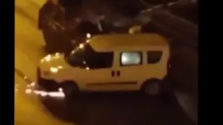 مراد علمدار يعترض بسيارته دبابة لجيش الانقلاب في تركيا وادي الذئاب الجزء 11 YouTube 