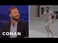 Video di A Naked Jai Courtney Terrorized The Director Of "Suicide Squad"  - CONAN on TBS