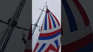 Gennaker tutorial anyone? Subscribe and stay tuned!