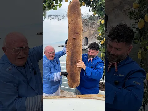 Voi la conoscete la Zingara di Ischia? 🥪🔥Questa è la mia versione XXL… esagerata! 😂