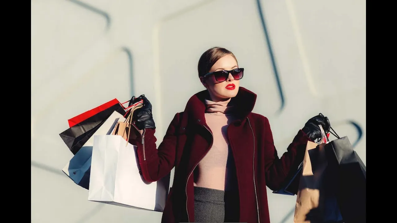Outline Video Simplified Speech #180 – Fast fashion