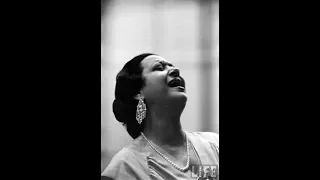             أم كلثوم  قابلني والأشواق في عينيه  دارت الأيام  دندنها