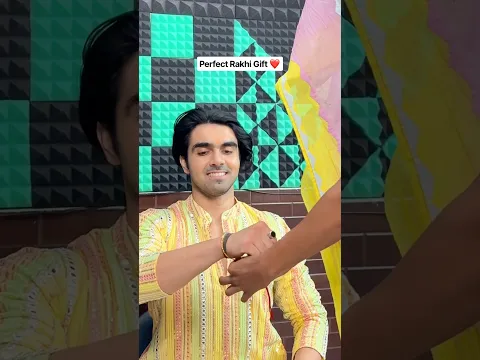 Perfect Rakhi Gift ❤️😂 #shorts