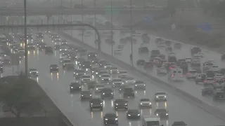 LIVE Heavy Showers Winds Roll Into the Phoenix Metro