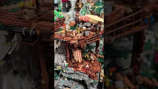 What's Inside?!? LEGO Castle Troll Battle by Angel Ortiz