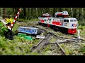 Download Lagu Menemukan Kereta Api Indonesia, KRL Commuterline, Lokomotif cc300, Palang Pintu Perlintasan KAI #01