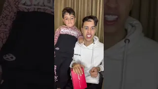 اغرب ترند علي التيك توك مع النساس الصغير 