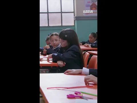 Andrés está harto de la castrosa del salón y le da su RESETEADA