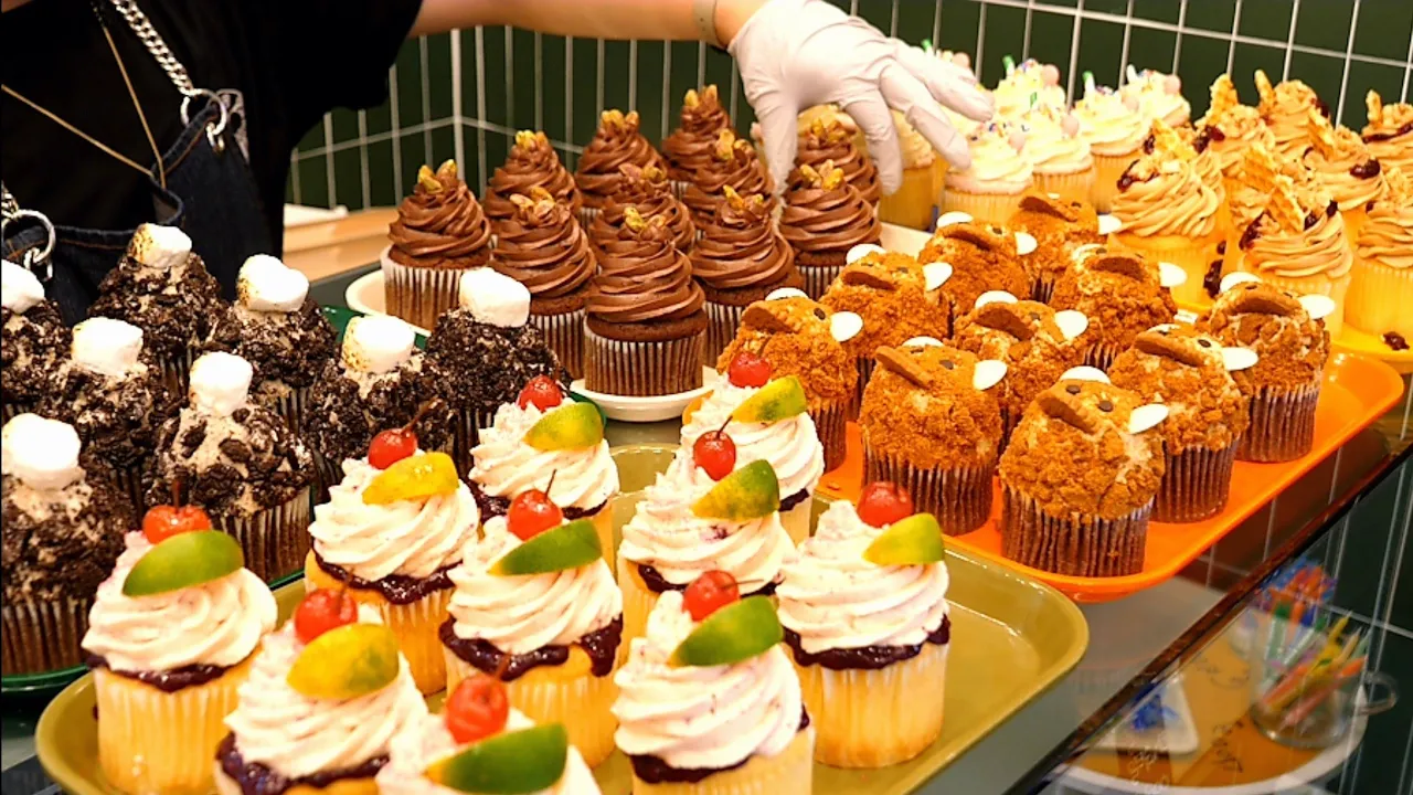 6가지 달콤한 크림부자 컵케익 / 6 sweet creamy rich cupcakes - Korean street food