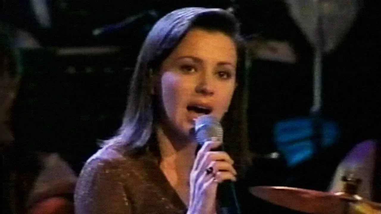 Tina Arena - One Little Christmas Tree (Live) Tina Arena - One Little Christmas Tree (Live)