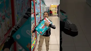 حفاضات لاخويا الصغير 