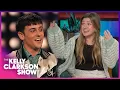 Download Lagu Tom Daley Surprises Kelly Clarkson With Handmade Crochet Sweater!