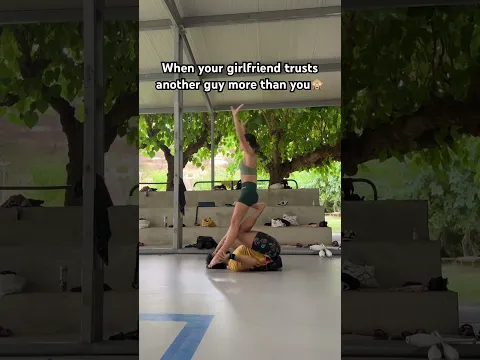 LOL😂 #shorts #acrobatics #viralvideos #funny #friends #acrobatics #skills #challenge #viral #fail