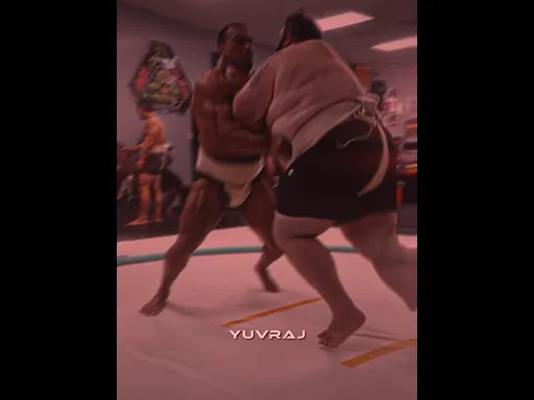 Larry vs Sumo wrestler ☠️🥶