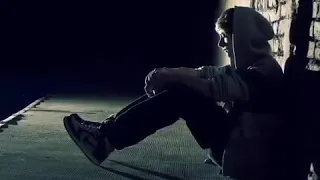 اغنيه مبقاش عندي ثقه في حد بالكليمات دندنها