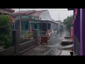 Download Lagu Hujan deras dan suara petir di pedesaan bikin suasana tenang dan rindu kampung halaman.