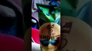 Sandwich Cheese And Olives سندوتش دومتي بالجبنه و الزيتون 