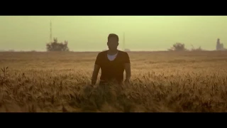 مابلاش محمد حماقي     الحقيقة ان الدنيا ضحكت علينا دندنها