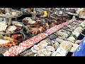 Download Lagu 가게 길이만 50M? 놀라운 스케일! 억대 매출 해산물 몰아보기 BEST 6 / Various Sea Foods Collection / Korean Street Food