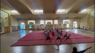 عرض رياضي مبهر من طلاب تربيه رياضيه دندنها