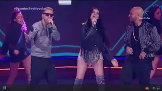 maite perroni loca y como yo te quiero feat alexis y fido premios tv y novelas 2018 
