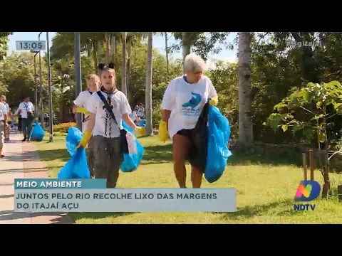 Juntos pelo rio recolhe lixo das margens do Itajaí açu