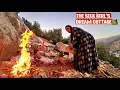 Download Lagu Homeless Mother Builds Shelter in Winter for Her Sick Daughter | Emotional Survival Story