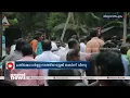 എംഎൽഎ അടക്കം വേദിയിൽ, തിരുവനന്തപുരത്ത് പ്രതിഷേധ ധര്ണ്ണ നടക്കവെ സ്റ്റേജ് തകര്ന്ന് വീണു