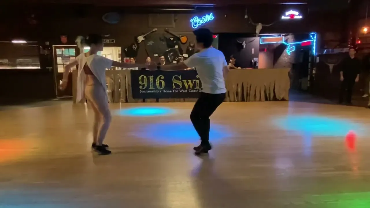 Leon Kong & Melissa Liao @ 916 Swing (11/22/22)