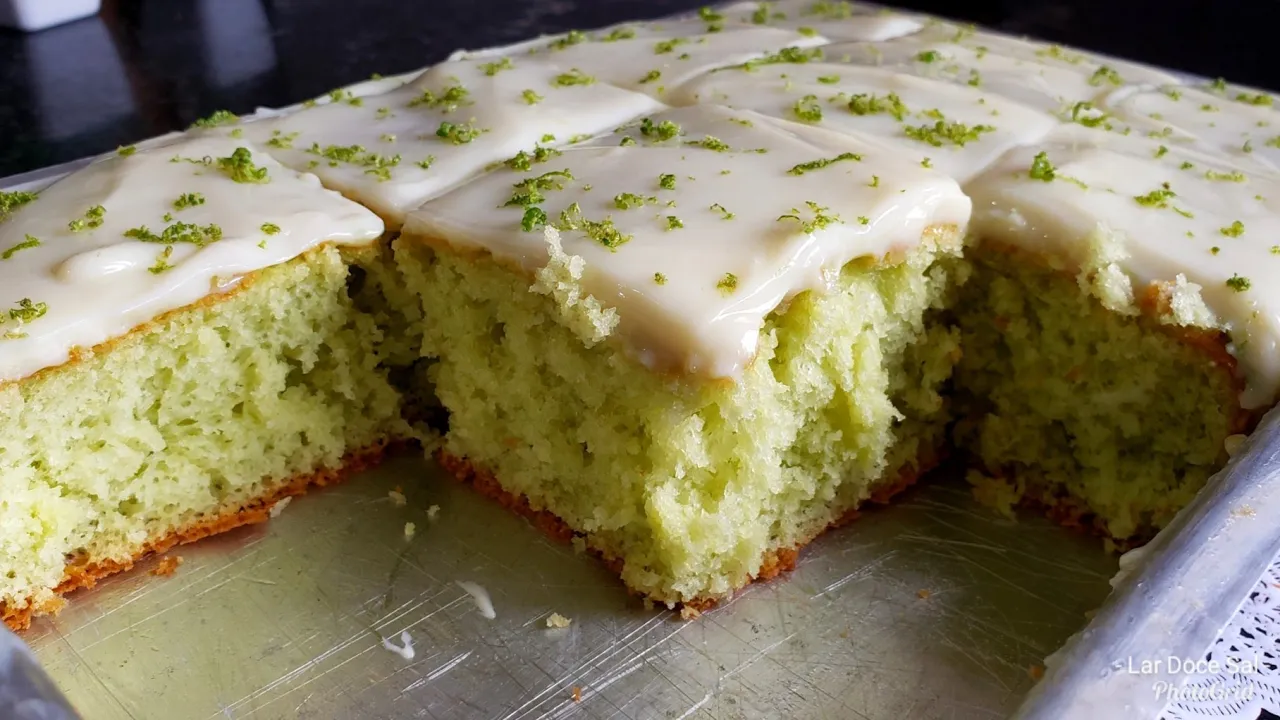 BOLO VERDE DE LIMÃO - FEITO COM GELATINA - A MELHOR RECEITA 💚