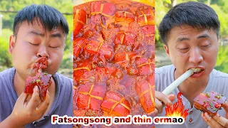 Cooking Authentic Dongpo Pork｜Ermao brought a huge chunk of pork belly for Songsong